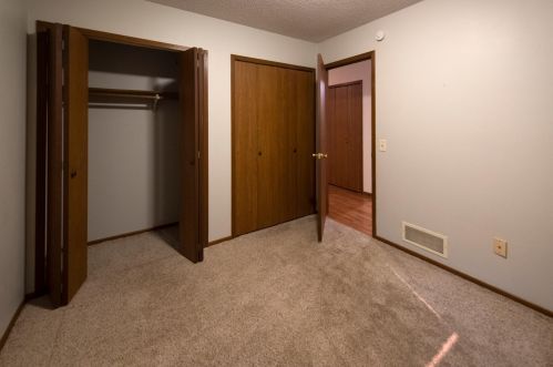 5019 147th St, Saint Paul MN  55124-6688 exterior