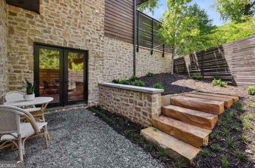 454 Beverly Rd, Atlanta GA  30309-2731 exterior