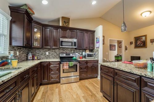 1587 Eastland Rd, Atlanta GA  30316-3410 exterior