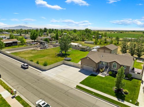 1383 4350, Clearfield, UT 84015-7107