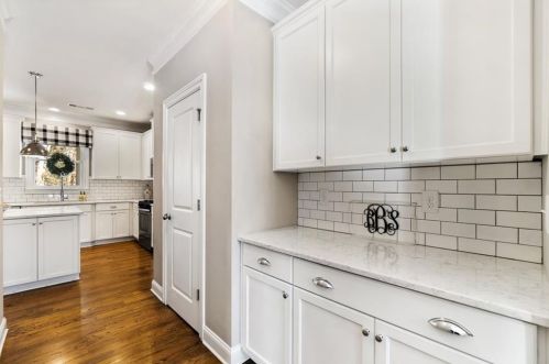 2181 Collins Ridge Dr, Atlanta GA  30318-1243 exterior
