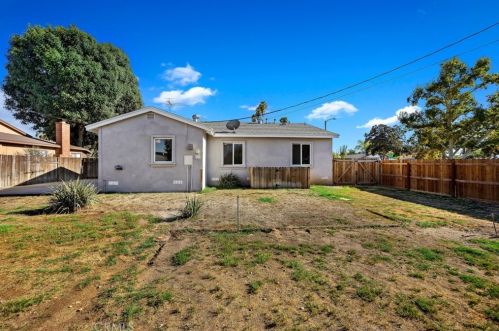 7965 Garfield St, Riverside CA  92504-3034 exterior