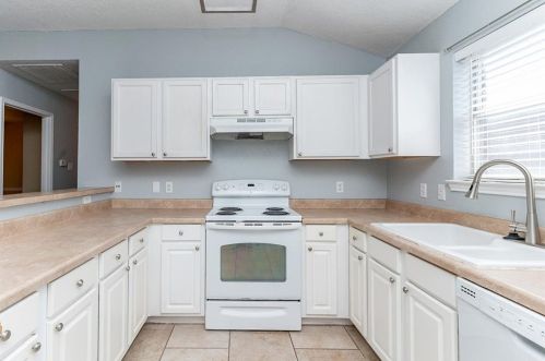 5624 Northfield Dr, Fort Worth TX  76179-3749 exterior