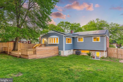 1102 Playford Ln, Silver Spring, MD 20901-1141