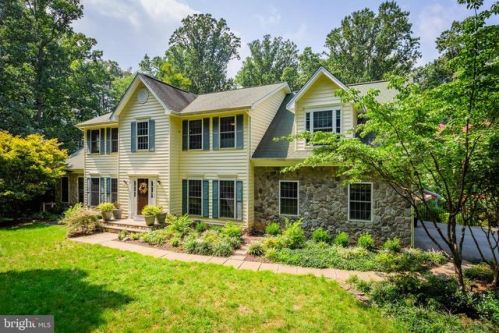 12402 Old Yates Ford Rd, Clifton, VA 20124-2069