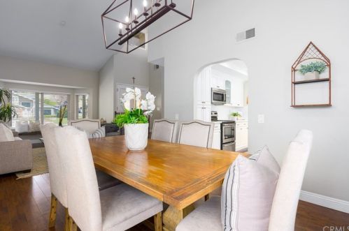 8020 Woodsboro Ave, Anaheim CA  92807-2506 exterior