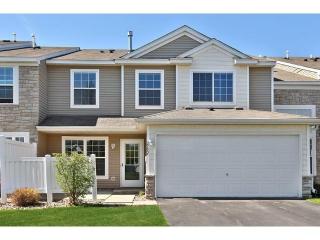 2752 Wagon Wheel Curv, Chaska, MN 55318-1580