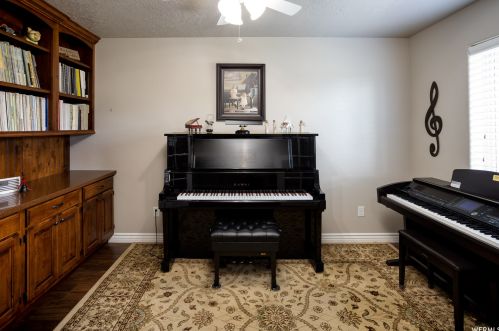 118 800, Woodland Hills UT 84653-9310 exterior