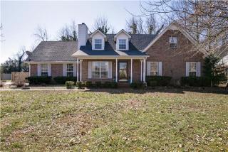 1615 Lewis Cir, Murfreesboro, TN 37129-5809