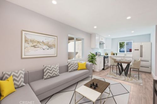 7960 Amestoy Ave, Van Nuys CA  91406-1603 exterior