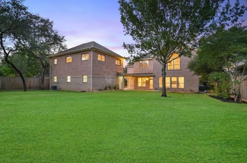 3001 Chatelaine Dr, Austin TX  78746-6895 exterior