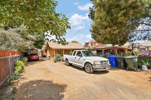 4389 Avon St, Riverside CA  92509-3108 exterior