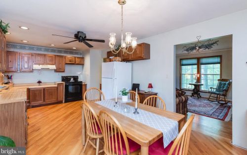 2005 Fallsgrove Way, Fallston MD  21047-1547 exterior