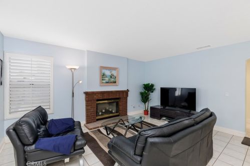 1874 Natalie Ln, Riverside CA  92506-4656 exterior