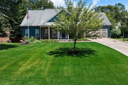 20 Applewood Ln, Taylorsville, GA 30178-1632