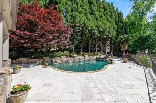 4737 Dudley Ln, Atlanta GA  30327-3306 exterior