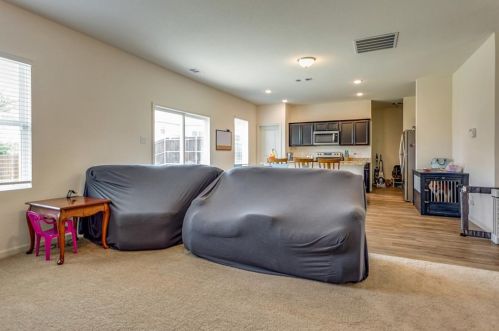 5329 Stone Meadow Ln, Fort Worth TX  76179-4284 exterior