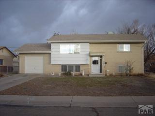 2134 Rosewood Ln, Pueblo, CO 81005-2741