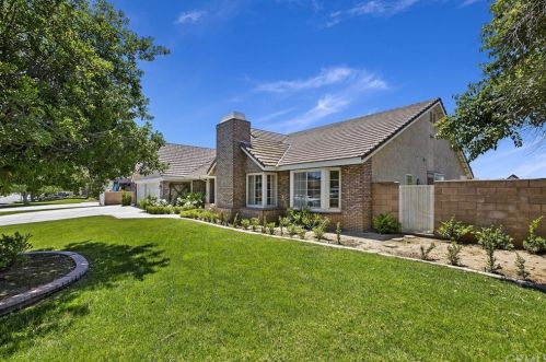 7539 Whitegate Ave, Riverside CA  92506-5455 exterior