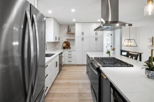 6517 Fair Vly Trl, Austin TX  78749-1250 exterior