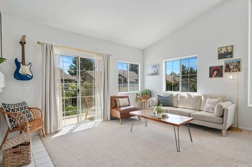 7908 Horizon Vw Dr, Anaheim CA  92808-1517 exterior