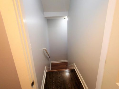 2068 Hatteras Way, Atlanta GA  30318-1083 exterior