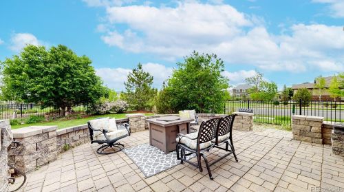 7232 Oak Hl, Aurora CO 80016-2061 exterior