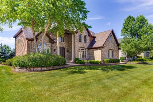 4623 Sassafras Ln, Naperville, IL 60564-1135