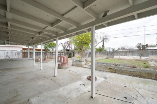 842 Vermont Ave, Los Banos CA 93635-3316 exterior