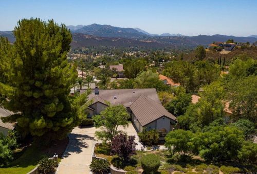 24443 Rutherford Rd, Ramona, CA 92065-4088