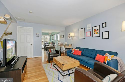 6350 Andrew Matthew Ter, Springfield VA  22150-7809 exterior