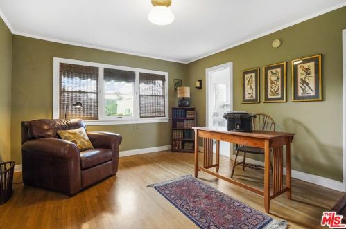 1109 Cedar St, Glendale CA  91207-1728 exterior