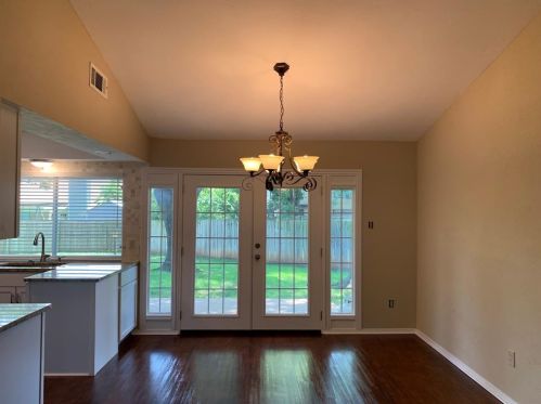 3902 Spring Meadow Ln, Lewisville TX  75028-1206 exterior