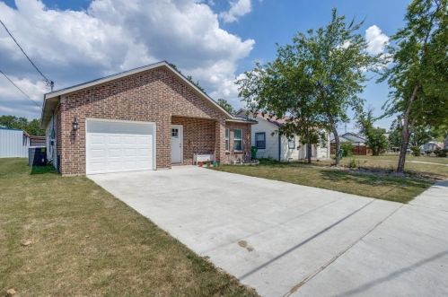 4105 Moulton St, Greenville, TX 75401-5841