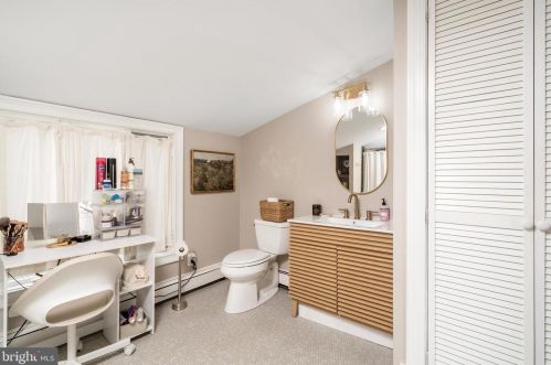 5835 Broad St, Trenton NJ  08620-9508 exterior