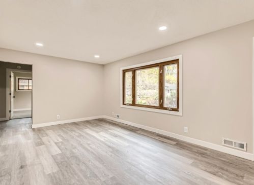321 109th Ave, Minneapolis MN  55434-1657 exterior