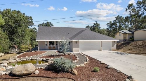 27461 Buckpasser Dr, Tehachapi, CA 93561-5320