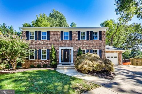 3518 Pence Ct, Annandale, VA 22003-1426