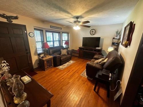1835 Britt Dr, Lithonia, GA 30078-2865