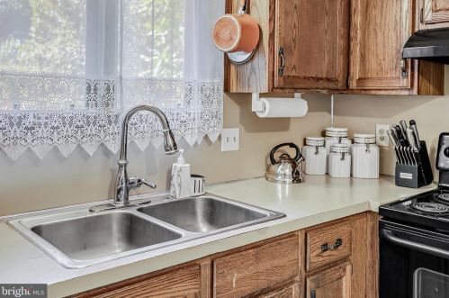 2714 Ritner Hwy, Carlisle PA  17015-9428 exterior