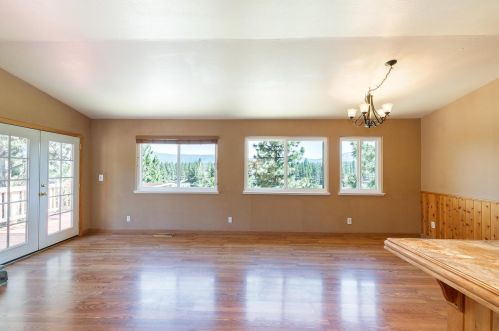 12211 Highland Ave, Truckee CA  96161-1722 exterior