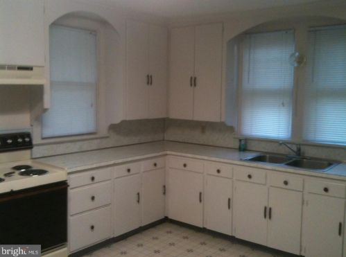 2160 Newville Rd, Carlisle, PA 17015-7747