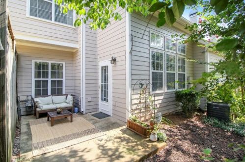 55 Hammock Pl, Atlanta GA  30312-2879 exterior