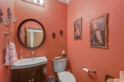 3918 Caney Crk Rd, Austin TX  78732-2216 exterior