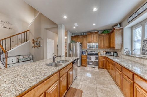 308 Darlington Trl, Fort Worth TX  76131-3584 exterior