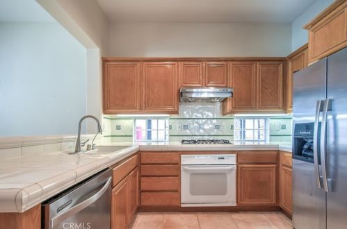 2 Altezza, Irvine CA  92606-8909 exterior