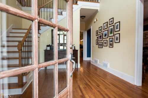 1190 Spring Lake Dr, Bishop, GA 30621-1345