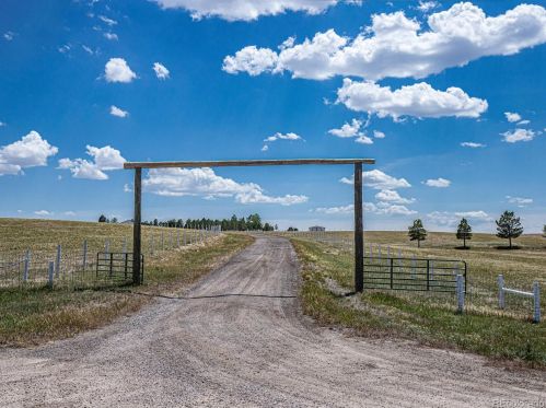 9784 Sun Country Dr, Elizabeth CO  80107-9348 exterior