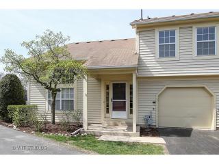 389 Wisteria Dr, Streamwood, IL 60107-2265