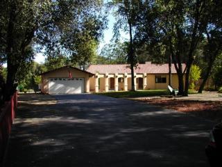 7075 Bohn Blvd, Anderson, CA 96007-8515